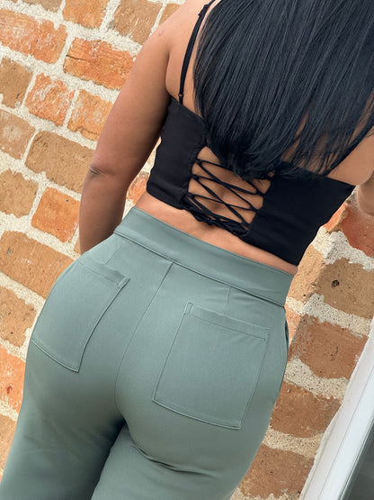 Pantalon liviano color verde