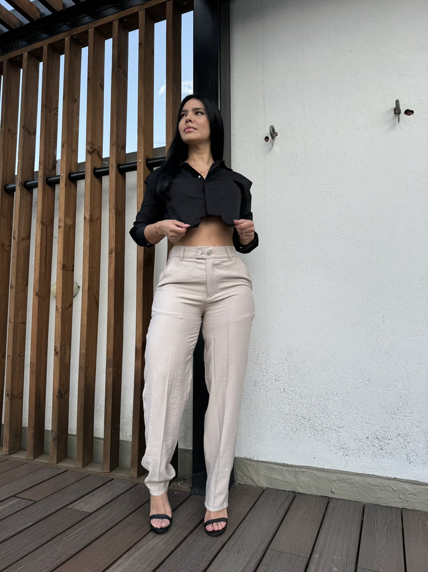 Pantalon liviano color beige