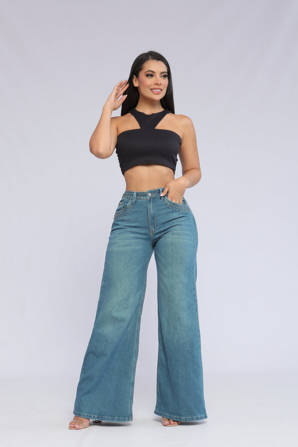 Jean wide leg con dirty y taches.