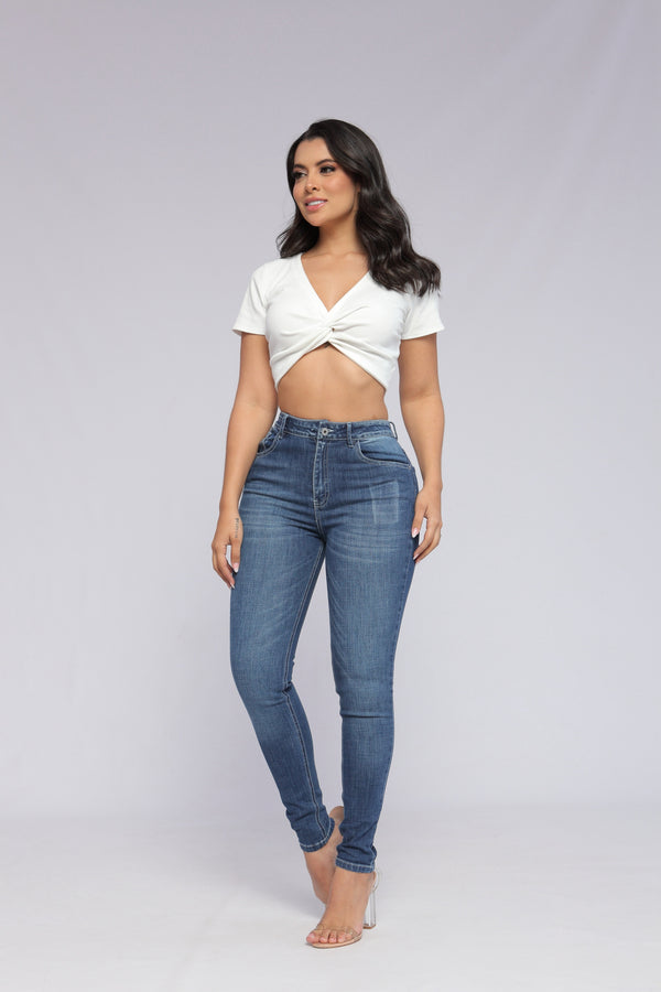 Jean skinny basico con reserva.